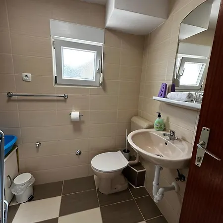 Royal Diana Apartment Vir