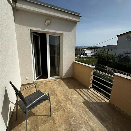 Apartment Royal Diana Vir