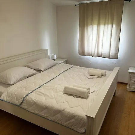 Royal Diana Apartment *